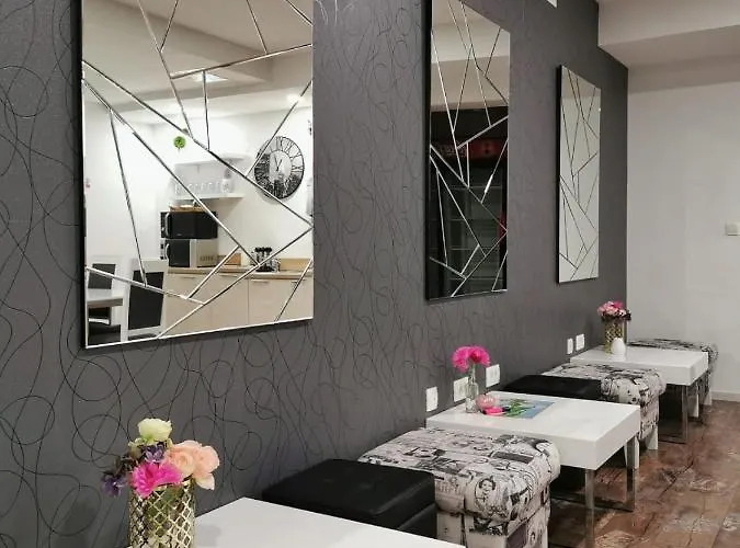 Book'n'hook Хостел Стобрек