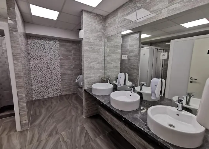 Хостел Book'n'hook Стобрек