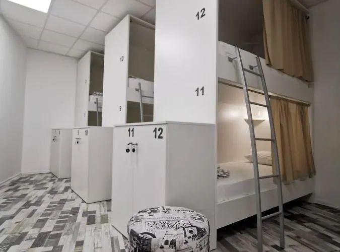 Хостел Book'n'hook *