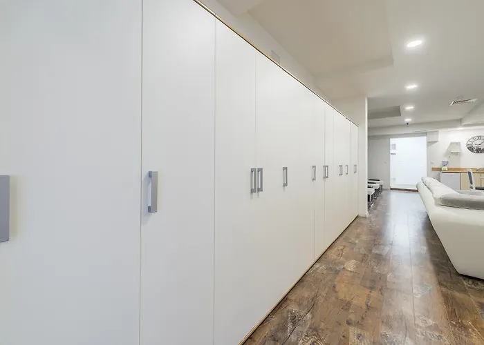 Hostel Book'n'hook *